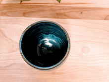 Load image into Gallery viewer, Dark blue flower vase