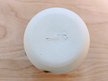 Load image into Gallery viewer, Green matte small vase