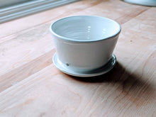 Load image into Gallery viewer, White planter with saucer
